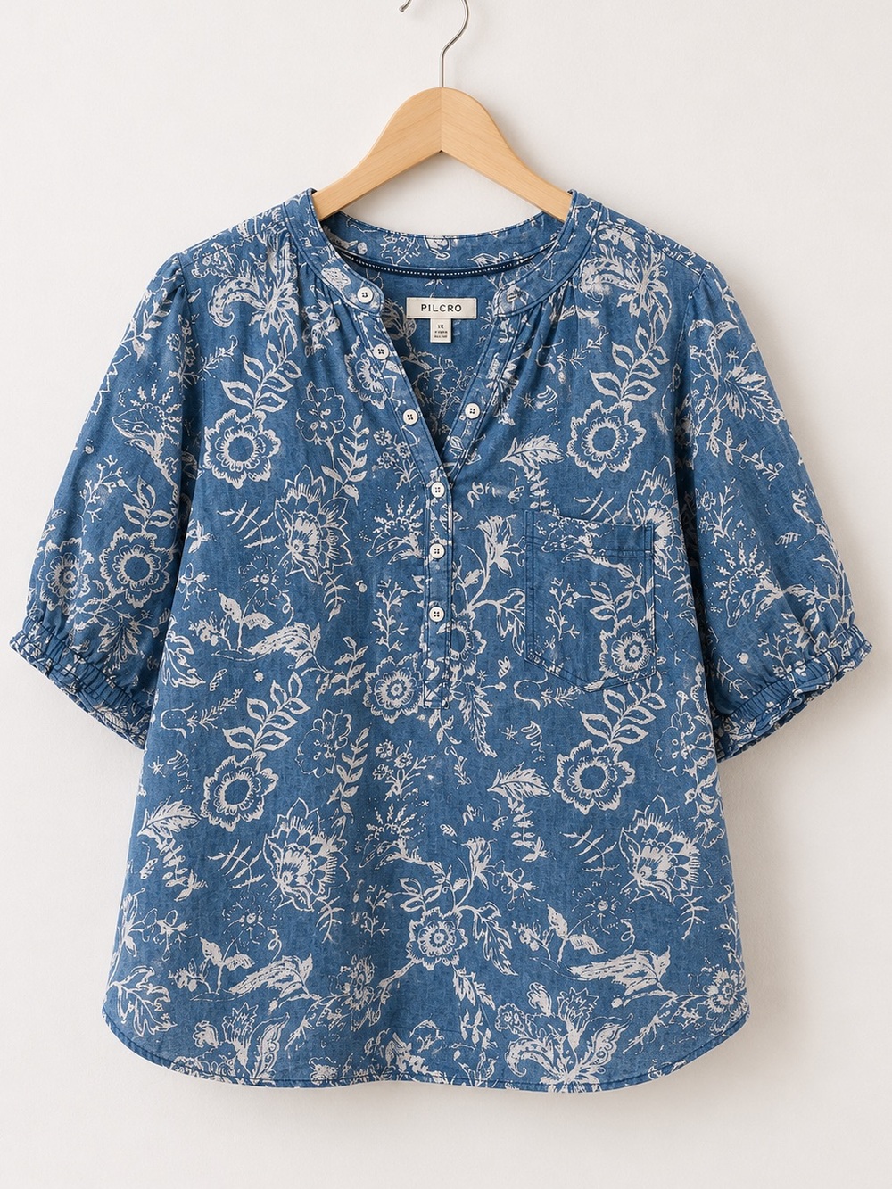 Pilcro Anthropologie Lightweight Denim Floral Henley Style Boho Flowy Blouse 1X